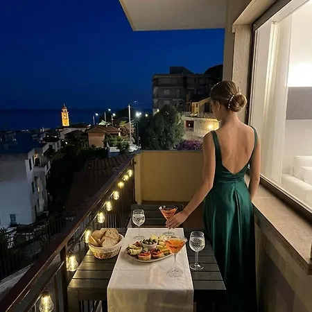 Franca's Suite- Sea View! - Box Bike Lejlighed *