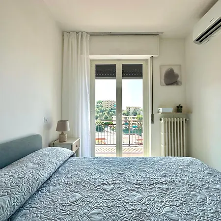 Апартаменты Franca's Suite- Sea View! - Box Bike