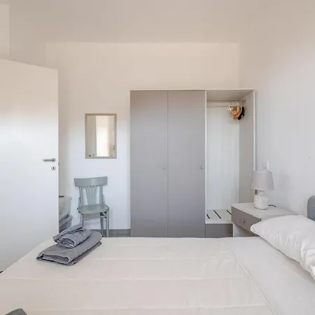 Franca's Suite- Sea View! - Box Bike * Santo Stefano al Mare