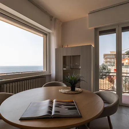 Lejlighed Franca's Suite- Sea View! - Box Bike *